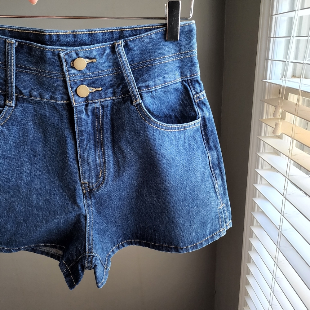 French-girl style Vintage Blue High Waist 2 Buttons A-line Denim Short